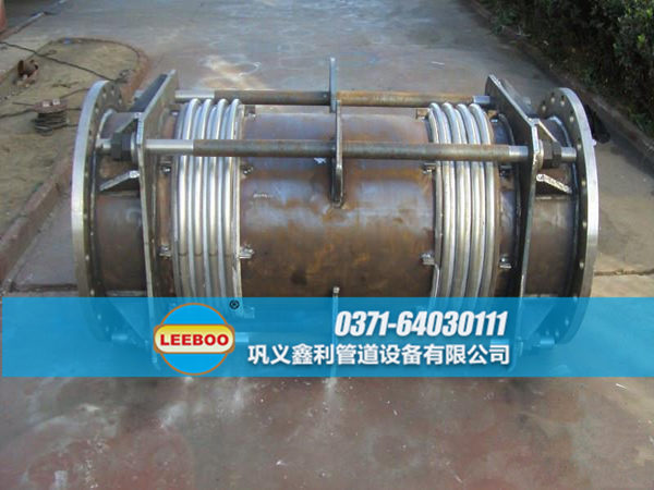 未噴漆的大拉桿橫向波紋<a href=http://m.ibgpsf.cn target=_blank class=infotextkey>補(bǔ)償器</a>